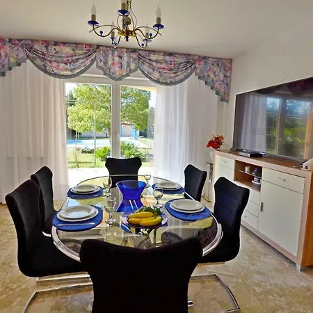 Villa Di Te Nema Holiday home